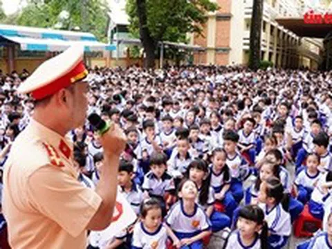 Kéo giảm tai nạn giao thông - Bài cuối: Xây dựng văn hoá giao thông từ mái trường