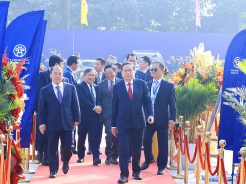 Chủ tịch QH dự lễ khởi công Dự án Đầu tư xây dựng Trục đại lộ cảnh quan sông Hồng