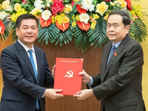 Bộ trưởng Bộ Công thương giữ chức Phó Bí thư chuyên trách Đảng ủy Quốc hội