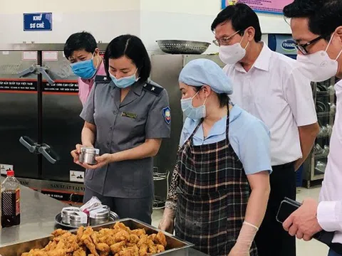 Tăng cường kiểm tra đột xuất về an toàn thực phẩm dịp Tết sắp tới