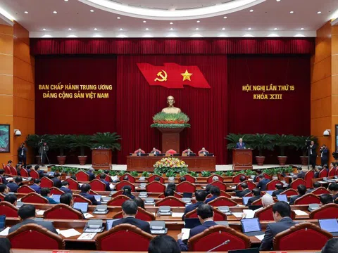 Thông cáo báo chí ngày làm việc thứ nhất Hội nghị Trung ương 15, khoá XIII