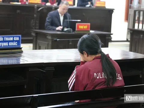 Người vợ khóc cạn nước mắt trong phiên toà xét xử kẻ sát hại chồng mình