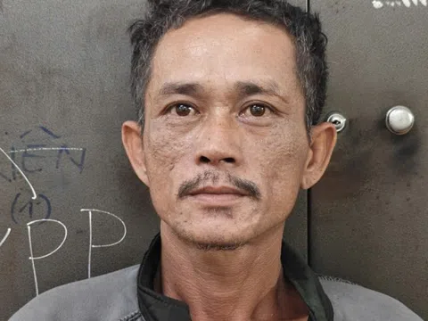 Bắt gã trai đột nhập phòng ngủ cụ bà lúc nửa đêm để gây án