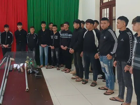 Mang hung khí đi tìm người đánh nhau, 20 đối tượng bị khởi tố