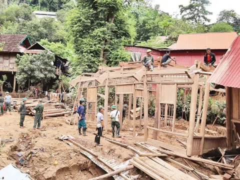 Thủ tướng yêu cầu tập trung khắc phục cơ sở hạ tầng, khôi phục sản xuất kinh doanh sau bão lũ tại khu vực Trung Bộ