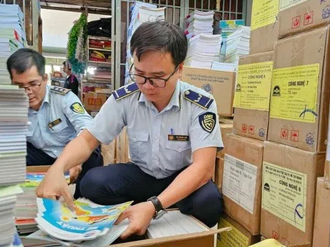 Tình trạng sách lậu vẫn diễn biến phức tạp, giải pháp nào ngăn chặn?