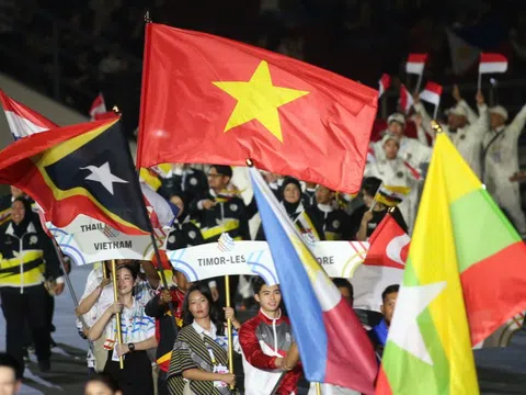 TOÀN CẢNH Lễ bế mạc SEA Games 33