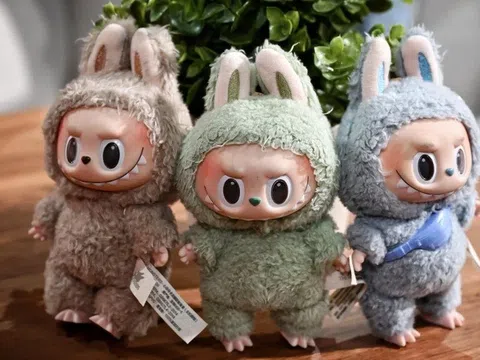 Cơn sốt Labubu qua đỉnh, tỷ phú Trung Quốc mất hơn 11 tỷ USD trong 4 tháng