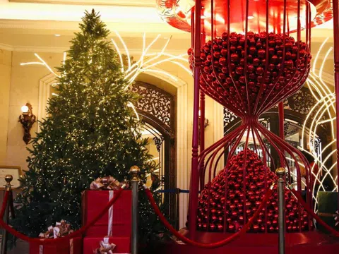 Rộn ràng không khí đón Giáng sinh tại Hà Nội