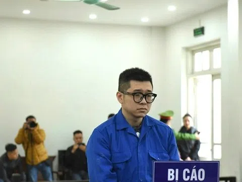 Vì sao hoãn phiên tòa xét xử kẻ côn đồ hành hung người phụ nữ ở sảnh chung cư?