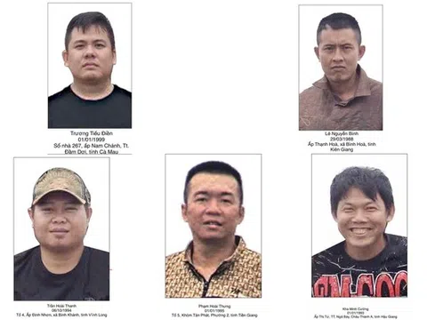 Khởi tố nhóm đối tượng dàn cảnh bán thiên thạch rồi cướp 1,5 tỷ đồng