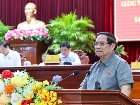 Thủ tướng: Dự kiến đầu tư gần 700 nghìn tỷ đồng cho y tế và giáo dục trong 10 năm tới