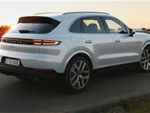 Porsche triệu hồi hơn 173.000 xe tại Mỹ do lỗi camera lùi