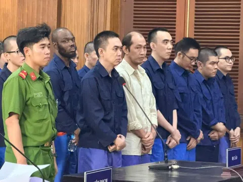 Xét xử các bị cáo trong đường dây rửa tiền cực lớn xuyên quốc gia