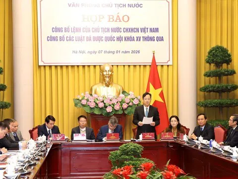 Công bố hai luật do TANDTC chủ trì xây dựng: Hoàn thiện thiết chế tư pháp, hỗ trợ phục hồi doanh nghiệp