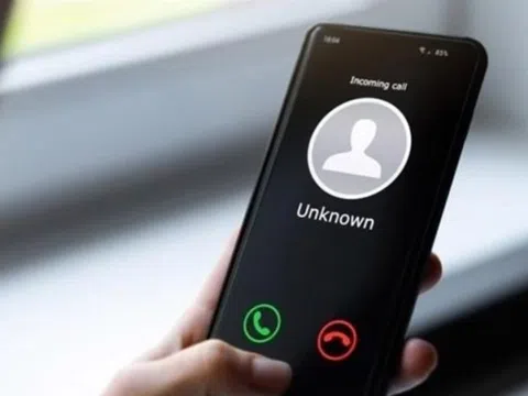 Công an cảnh báo người dân không bấm link, cài app lạ kẻo "sập bẫy" lừa