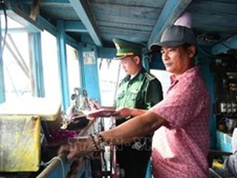 Phát hiện tàu vận chuyển 20.000 lít dầu DO không có giấy tờ hợp pháp