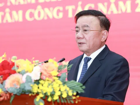 Tiếp tục đổi mới mạnh mẽ tư duy và hành động, củng cố vững chắc khối đại đoàn kết toàn dân tộc