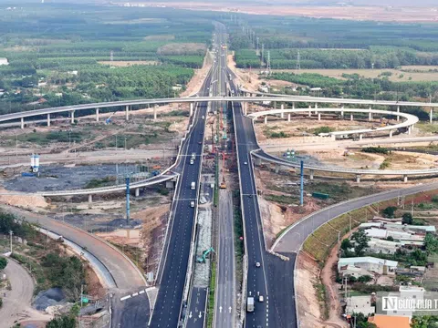 Chạy đua từng giờ để kịp thông xe cao tốc Biên Hòa - Vũng Tàu trước Tết Nguyên đán