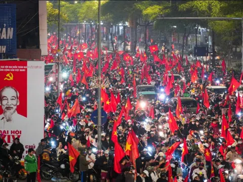 Biển người ra đường mừng U23 Việt Nam chiến thắng, giành vé vào bán kết U23 châu Á