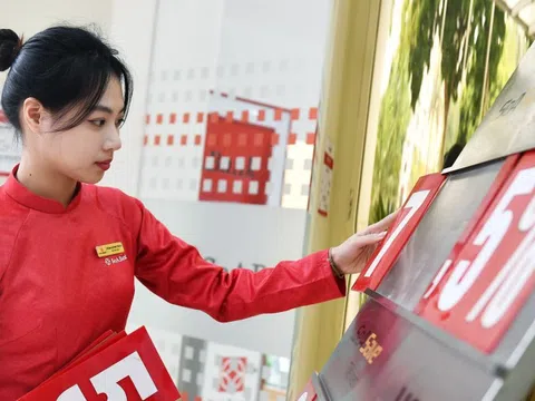 Lãi suất ngân hàng biến động mạnh, vượt xa ngưỡng 7%/năm