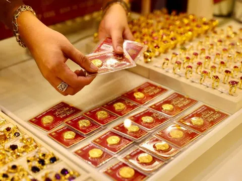 Mua bán ngoại tệ, vàng không phép sẽ bị phạt và tịch thu