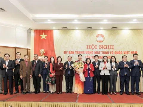 Bà Hà Thị Nga giữ chức Phó Chủ tịch - Tổng Thư ký Ủy ban Trung ương MTTQ Việt Nam