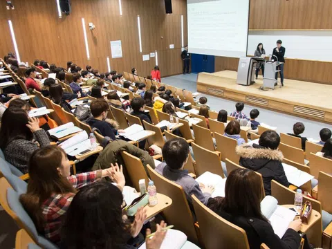 Hiện đại hóa mô hình tổ chức hệ thống giáo dục đồng bộ với chuyển đổi số, hội nhập quốc tế