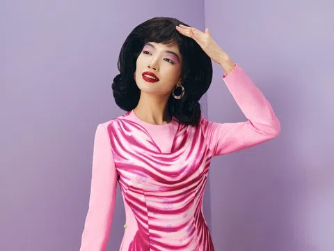 Á hậu Lâm Bích Tuyền diện áo dài họa tiết đón Tết, nói về 2 năm "sống chậm"