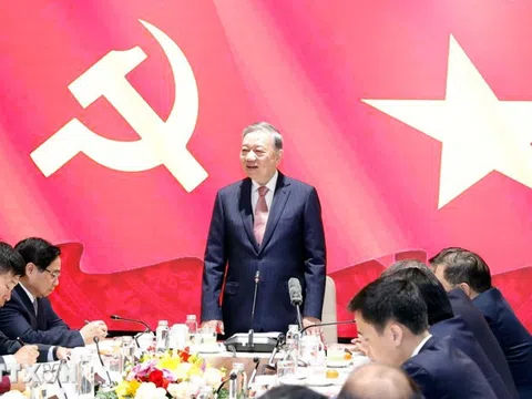 Ưu tiên cao độ cho ngoại giao kinh tế, ngoại giao khoa học – công nghệ