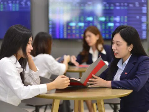 VN-Index rung lắc trước áp lực chốt lời, ngân hàng, dầu khí vẫn "sáng cửa"