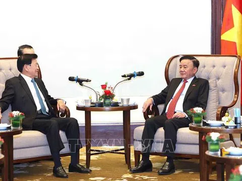 Thường trực Ban Bí thư Trần Cẩm Tú chủ trì tiễn Tổng Bí thư, Chủ tịch nước Lào