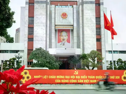 Người dân Thủ đô gửi trọn niềm tin vào những quyết sách sau Đại hội XIV của Đảng