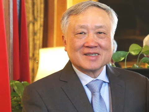 Phó Thủ tướng Thường trực Chính phủ Nguyễn Hoà Bình lên đường thăm làm việc tại Thụy Sĩ và Kazakhstan