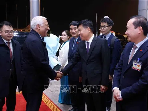 Chủ tịch Hội đồng châu Âu António Costa đến Hà Nội, bắt đầu thăm chính thức Việt Nam