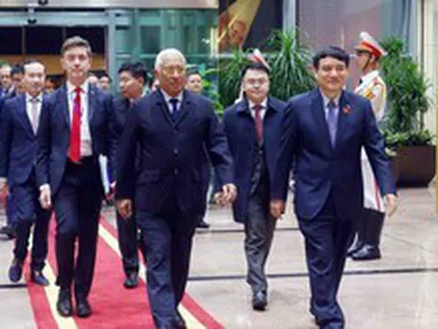 Chủ tịch Hội đồng châu Âu đến Hà Nội, bắt đầu chuyến thăm Việt Nam