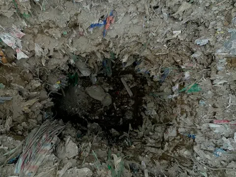 Cận cảnh 7 triệu kg chất thải khiến 4 đối tượng bị Công an Hà Nội khởi tố