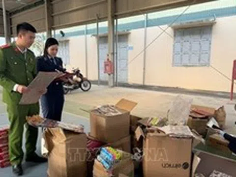 Phát hiện hơn 3.000 sản phẩm đồ chơi, thực phẩm không rõ nguồn gốc 