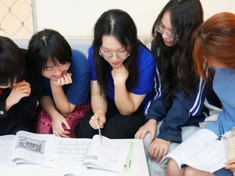 Tốt nghiệp sớm nhờ học vượt: "Làn xanh" tăng tốc tại ĐH Ngoại ngữ-ĐHQGHN có gì đặc biệt?