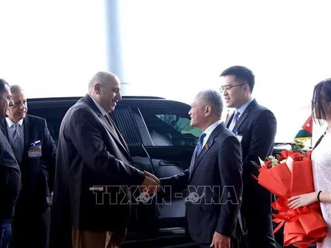 Chủ tịch Hạ viện Jordan đến Hà Nội, bắt đầu thăm chính thức Việt Nam