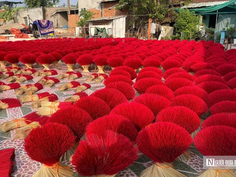 Làng nhang lớn nhất Nam Bộ chật vật "giữ lửa" trong cơn bão nhang công nghiệp