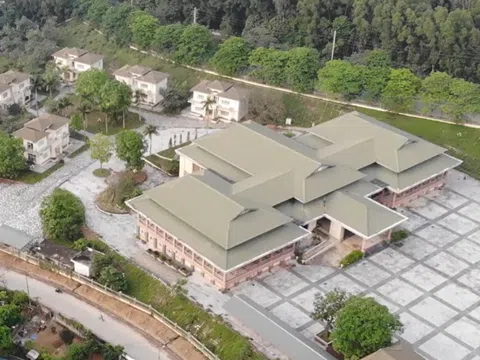 Cận cảnh trung tâm hội nghị trăm tỷ bỏ hoang, được đề xuất làm trại dưỡng lão