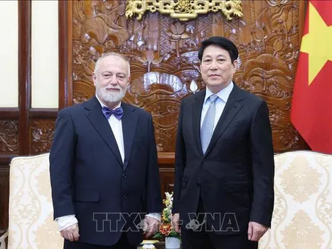 Chủ tịch nước Lương Cường tiếp Đại sứ Cộng hoà Czech đến chào từ biệt