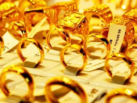 Giá vàng lên xuống thất thường, chuyên gia cảnh báo