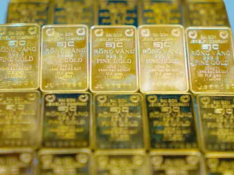 Giá vàng chiều nay 7/2: Vàng SJC, nhẫn tròn trơn đi ngang