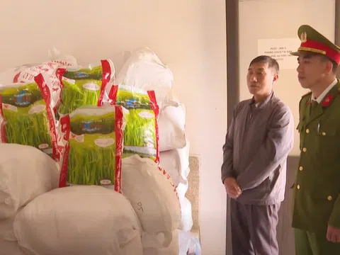 Khởi tố đối tượng sản xuất, buôn bán gạo giả nhãn hiệu