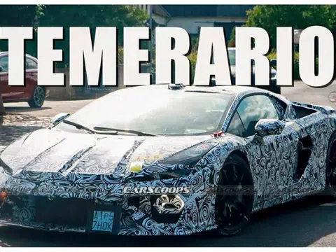 Siêu xe thay thế Lamborghini Huracan chạy thử trong lớp ngụy trang