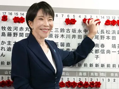 Liên minh cầm quyền thắng lớn, bà Takaichi giữ vững ghế Thủ tướng Nhật Bản