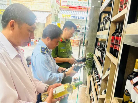Cần Thơ mở cao điểm chống buôn lậu, gian lận thương mại, bảo vệ thị trường dịp Tết 2026