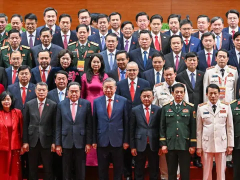 Danh sách Bộ Chính trị Ban Chấp hành Trung ương khóa XIV